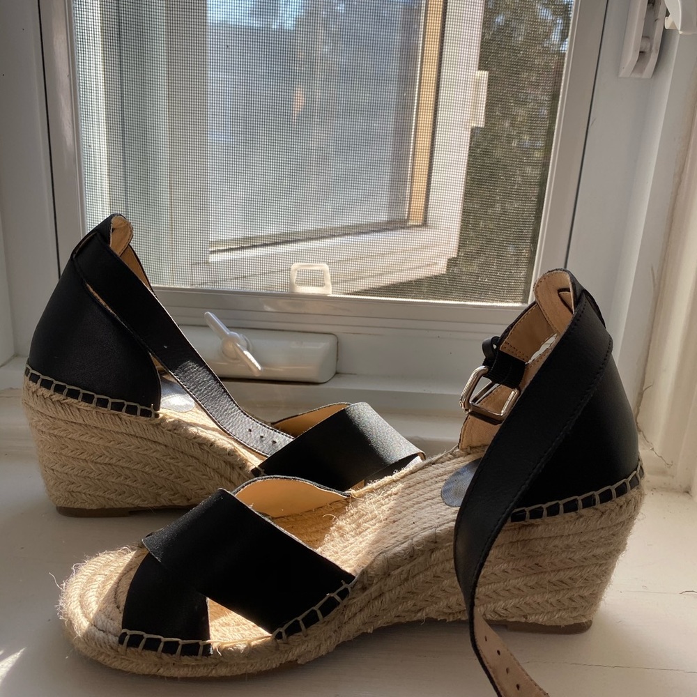 GAP crossover strap Black espadrilles 👠 - Picture 4 of 7